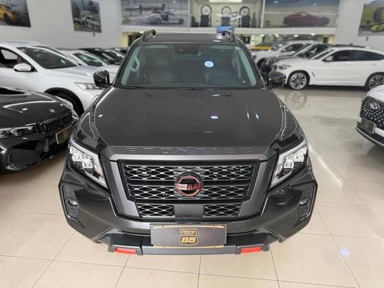 NISSAN FRONTIER 2.3 16V TURBO DIESEL PRO4X CD 4X4 AUTOMÁTICO